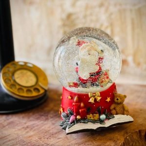 Snow Globe Santa with his Christmas List